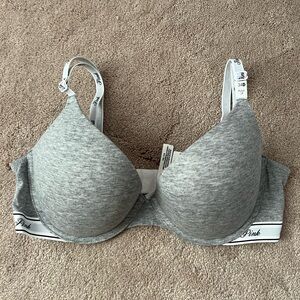 NWT Victoria’s Secret Gray Push Up Bra